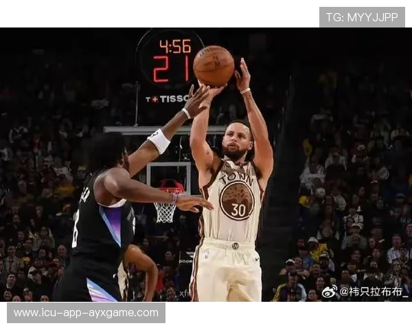 库里压哨出手，金州勇士掌控节奏